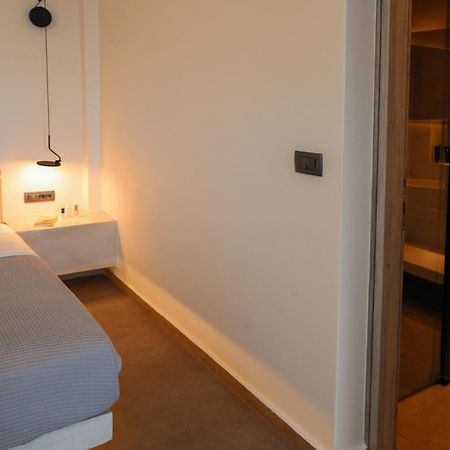 North Wind Luxury Suites Oía Eksteriør billede
